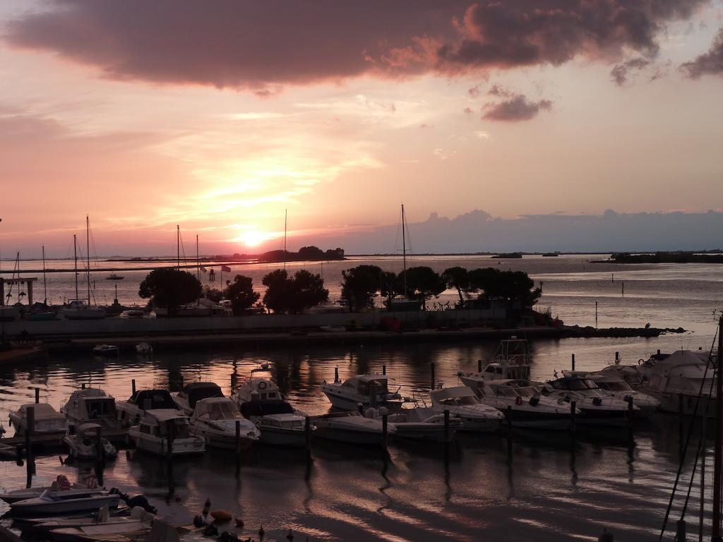 Costa Azzurra Apartment กราโด ภายนอก รูปภาพ